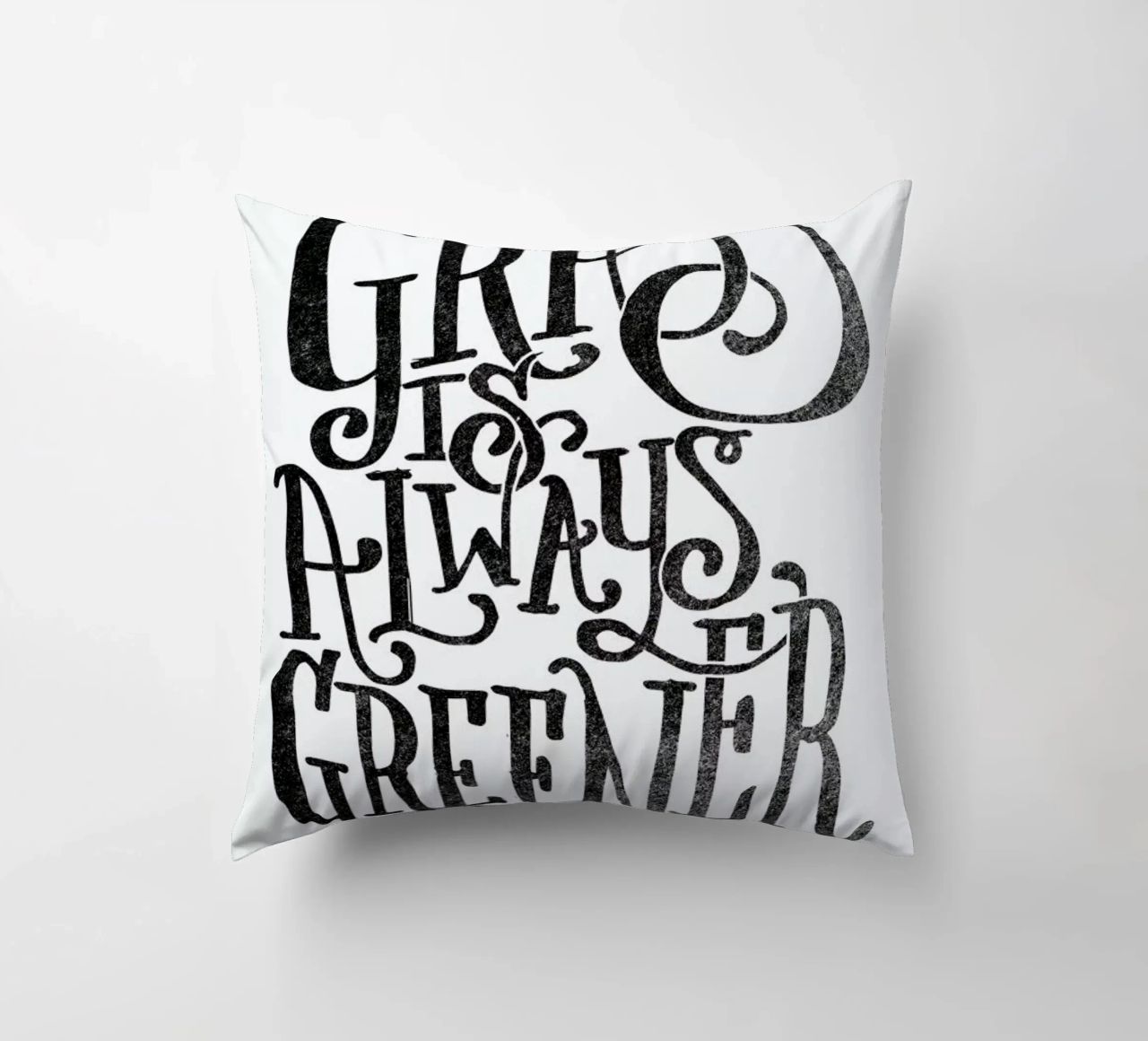 the grass is always greener cuscino da Matthew Taylor Wilson