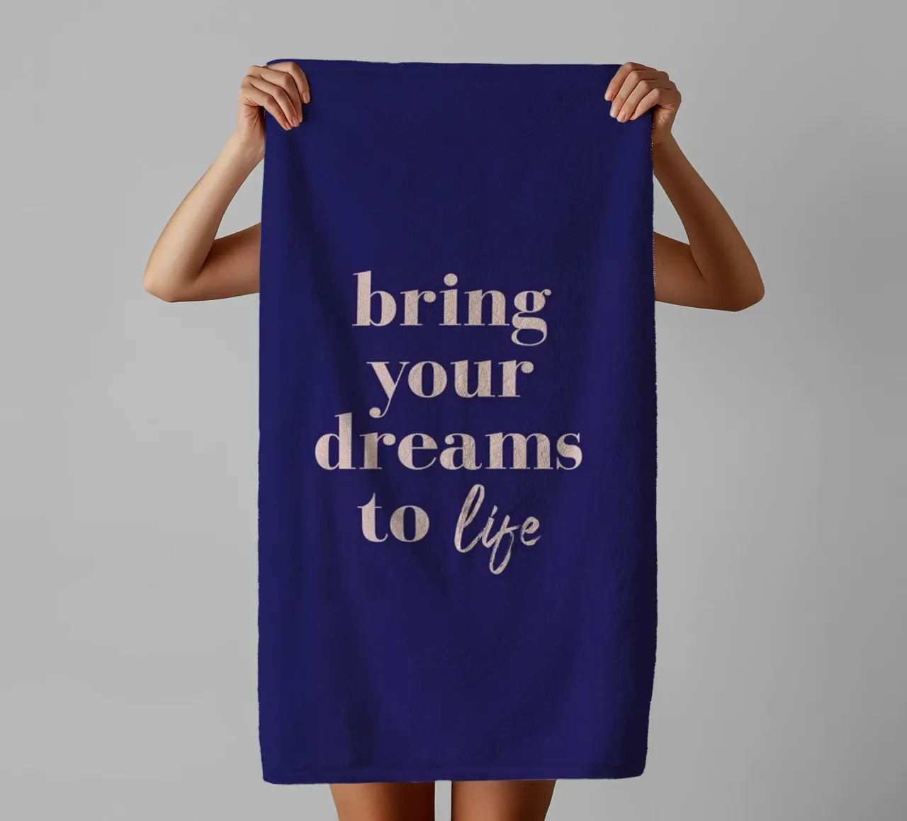 Bring Your Dreams To Life asciugamano da bagno da daylight design studio