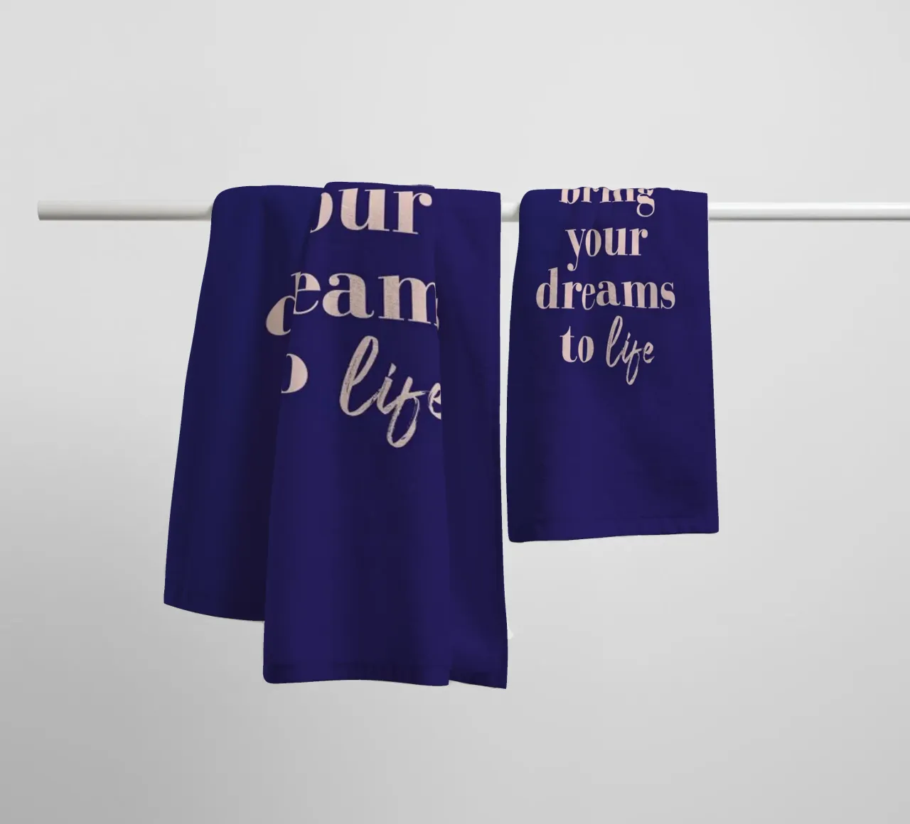 Bring Your Dreams To Life asciugamano da bagno da daylight design studio