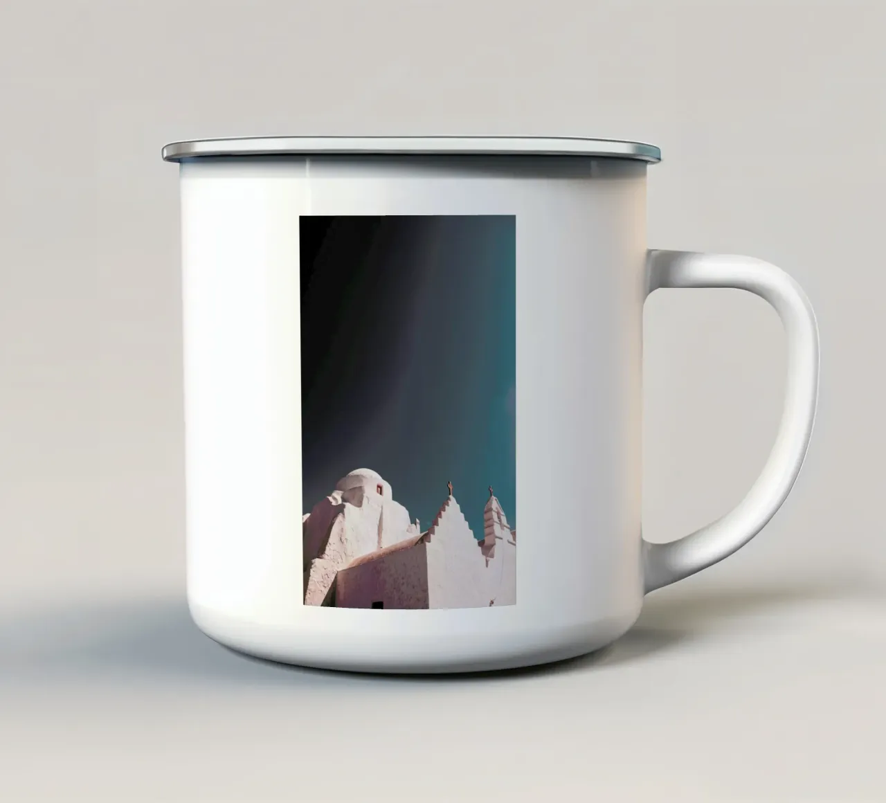 Greece XXXI tazza in smalto da Sebastian Hilgetag