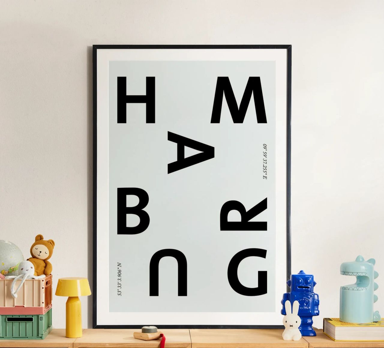 Cities - Hamburg poster con marco de madera de typealive