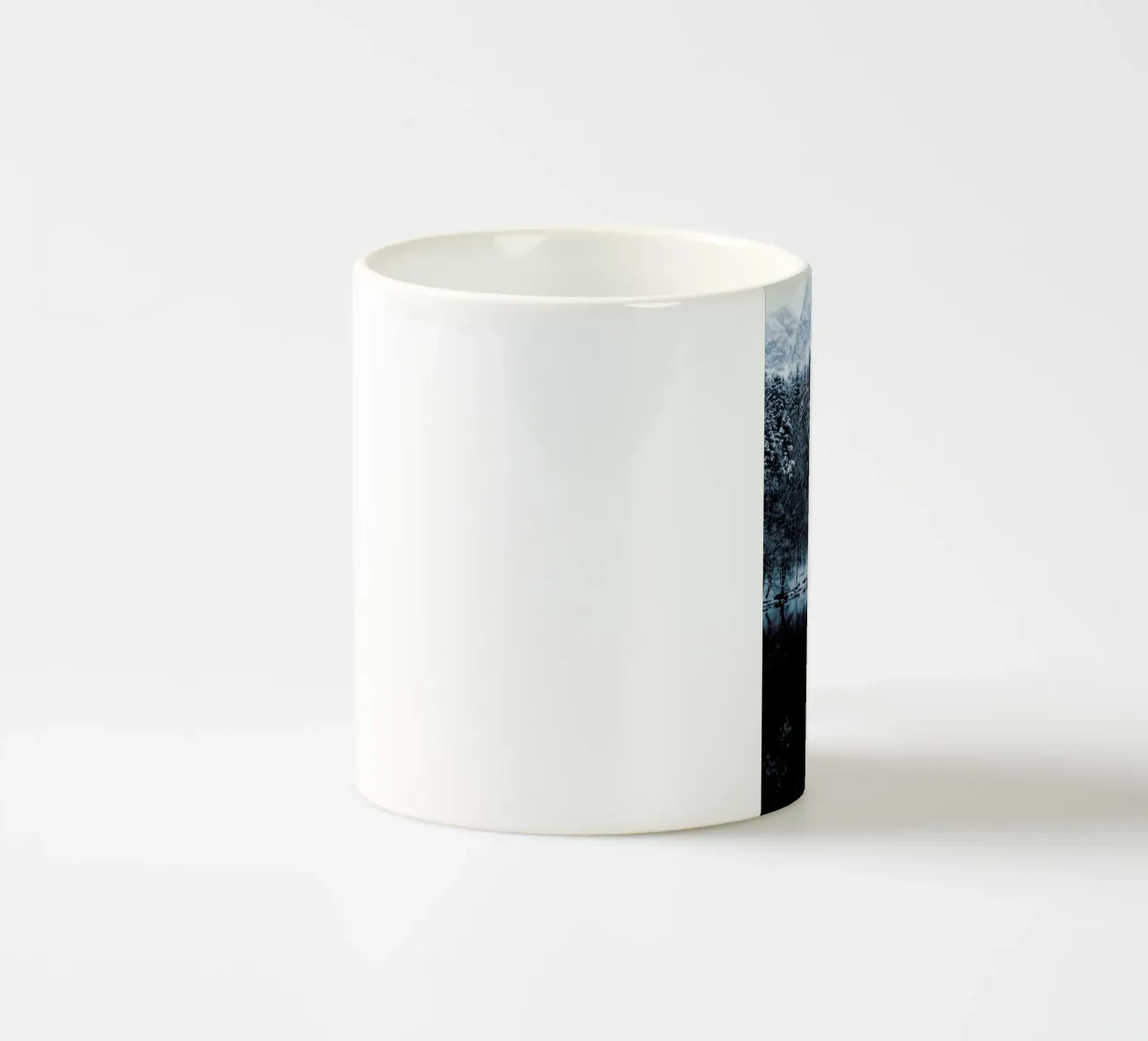 Snowy Peaks by @regnumsaturni tazza in ceramica da EyeEm Mobile GmbH