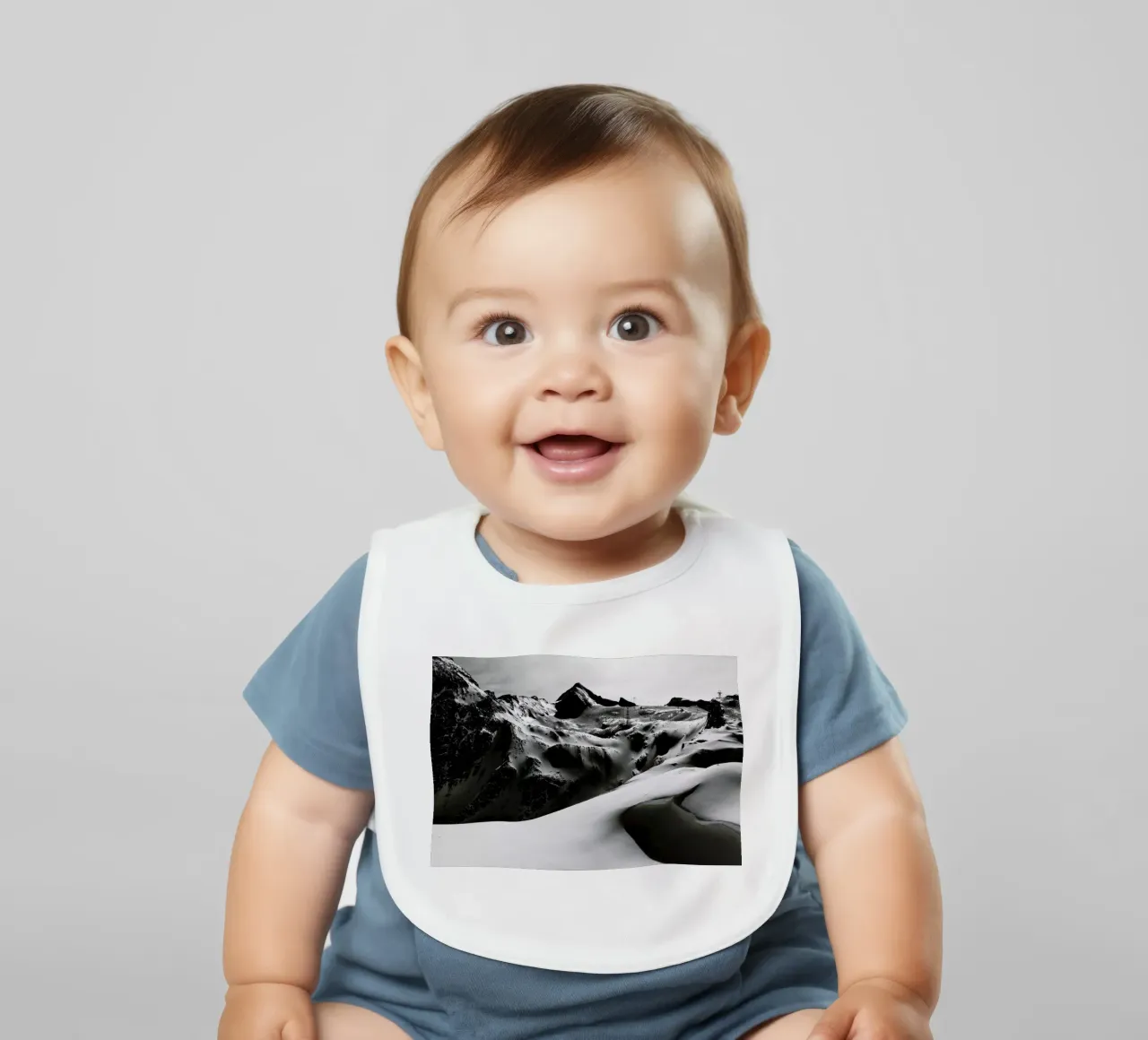 Mountains V bavaglino da Sebastian Hilgetag