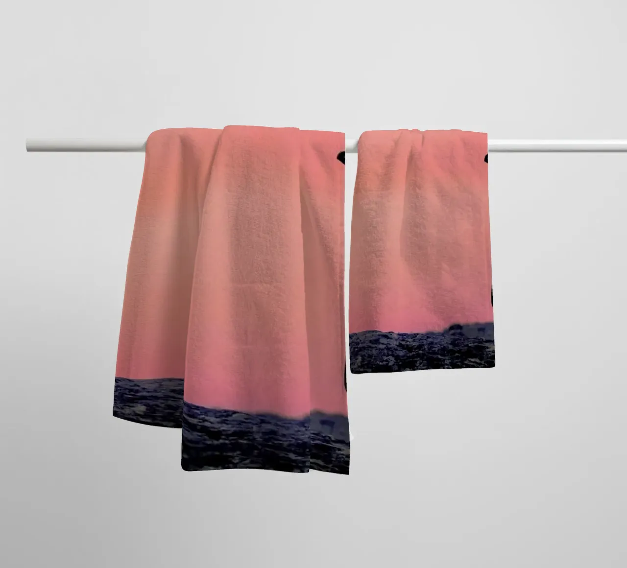 Tickled Pink by @JimmySong1 asciugamano da bagno da EyeEm Mobile GmbH