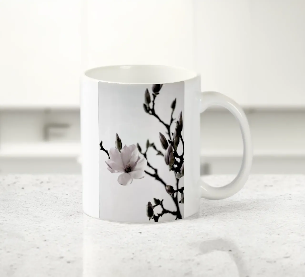 Magnolia Happiness tazza in ceramica da Studio Nahili