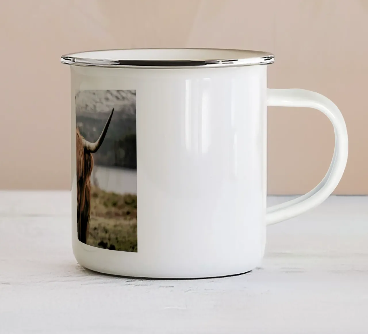 A Friendly Giant by @stefankuerzinger tazza in smalto da EyeEm Mobile GmbH