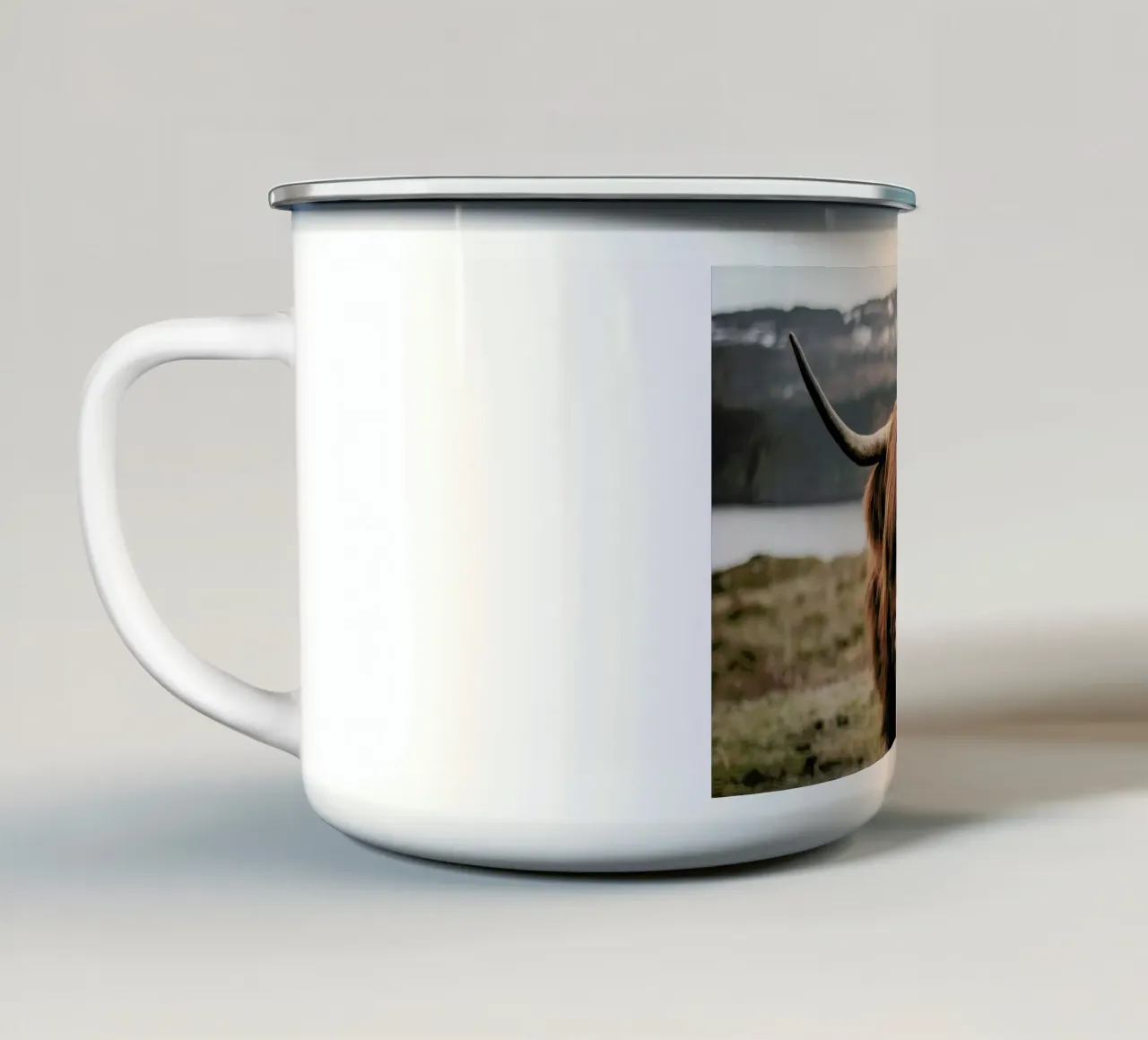 A Friendly Giant by @stefankuerzinger tazza in smalto da EyeEm Mobile GmbH