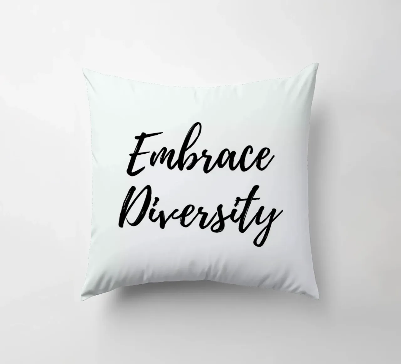 EMBRACE cuscino da Ayleen