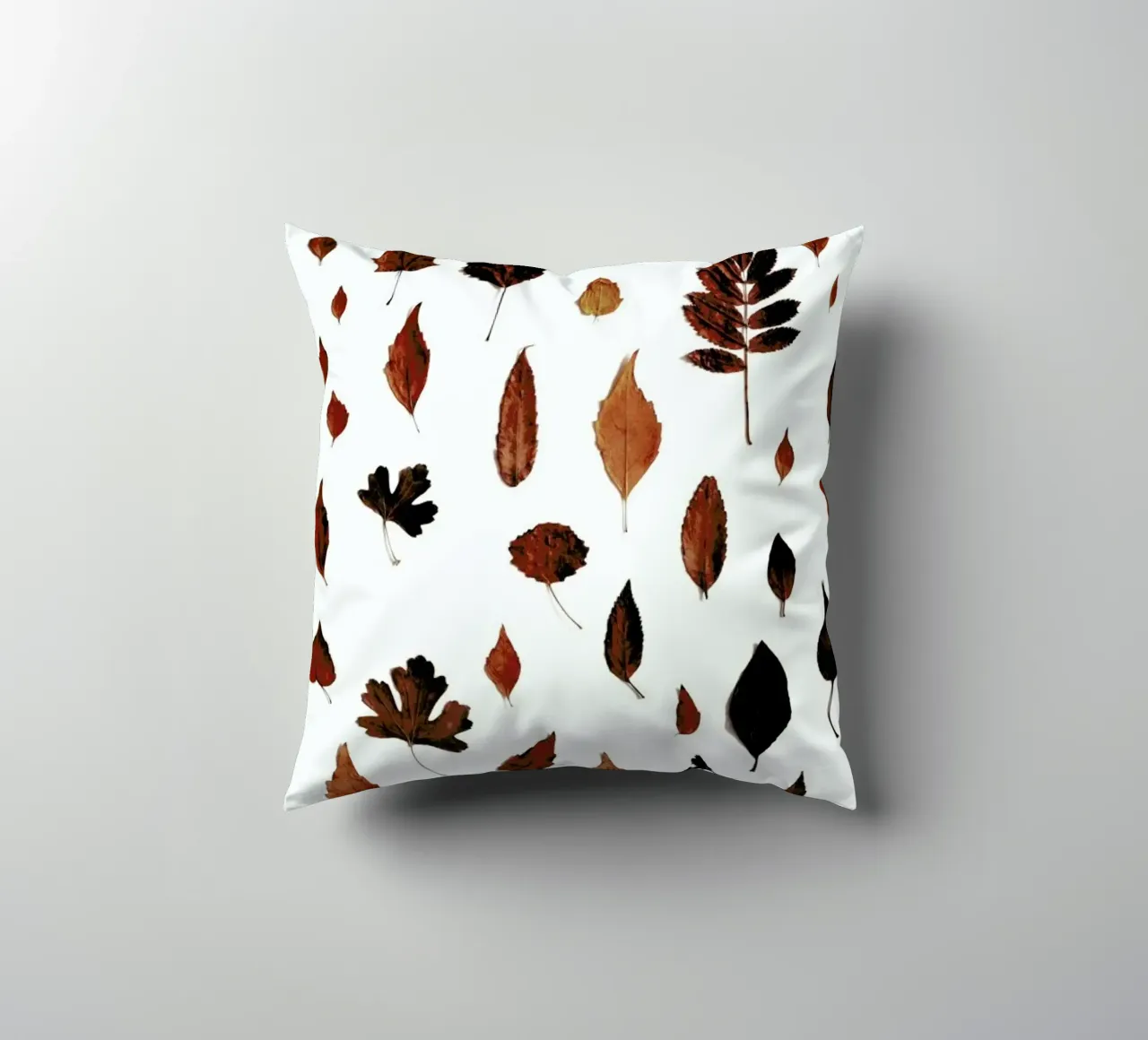 Signs Of Autumn cuscino da Studio Nahili