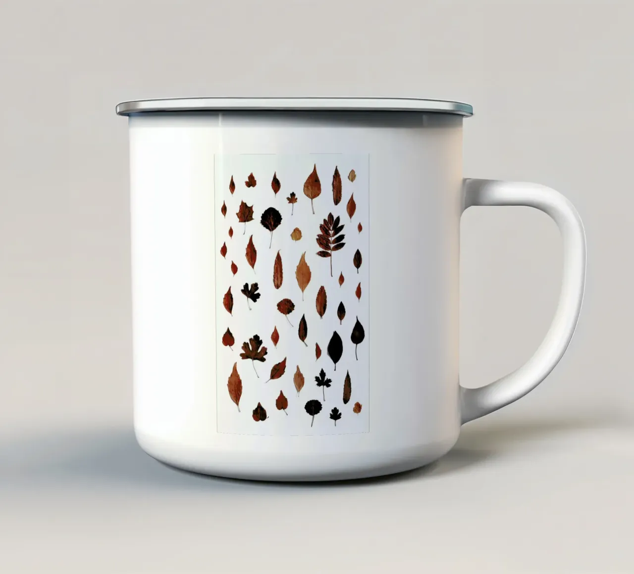 Signs Of Autumn tazza in smalto da Studio Nahili