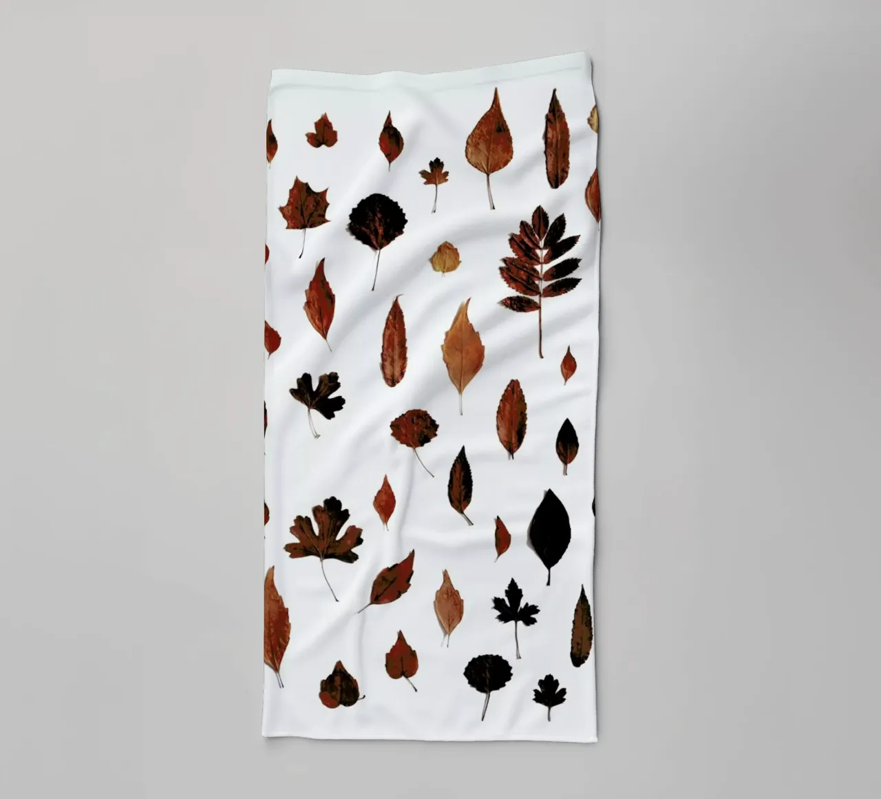 Signs Of Autumn asciugamano da bagno da Studio Nahili