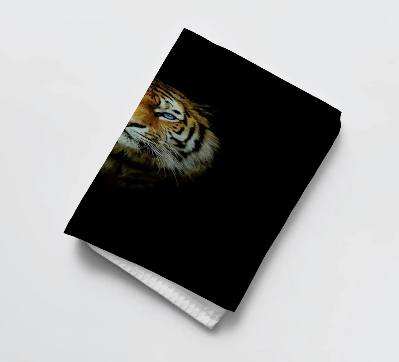 Tiger in the Night Geschirrtuch von Natural Kingdom