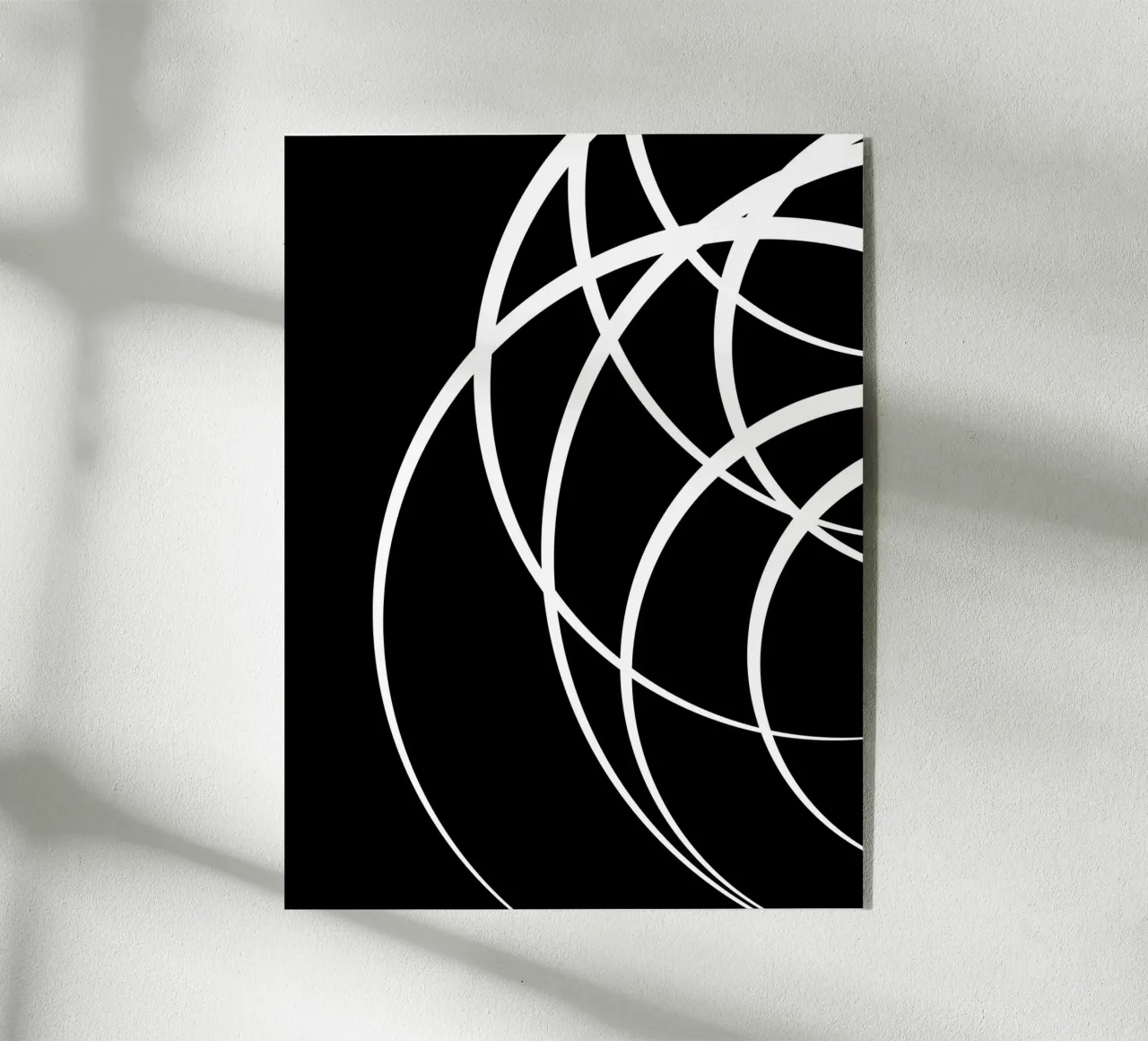 Linee bianche circolari minimaliste plexiglass da MODERN NUANCE