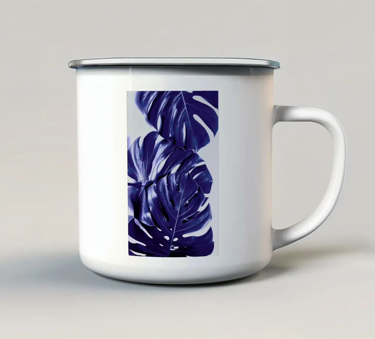 Monstera Blue tazza in smalto da Elena Veronese
