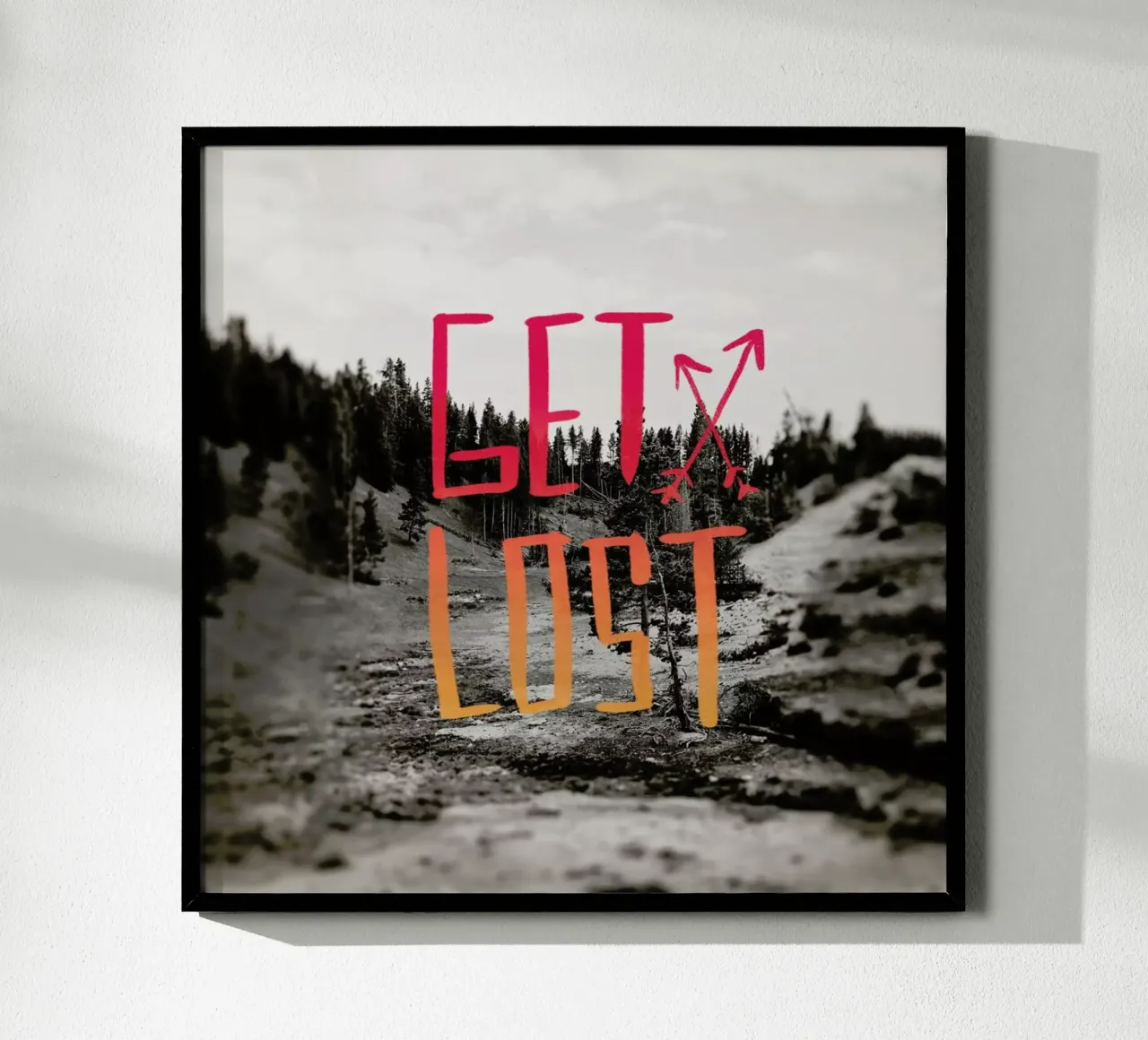 Get Lost - Red poster da Leah Flores