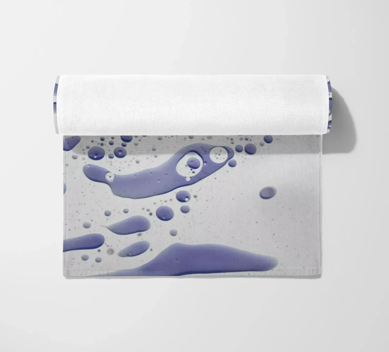 Abstract Color Confetti - Inky Blue telo mare da Studio Nahili