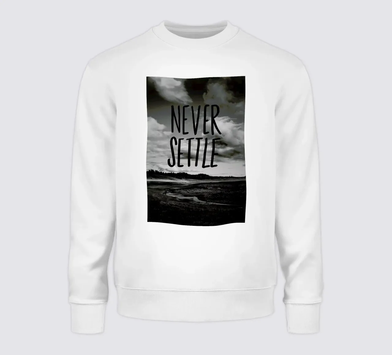 Never Settle sweatshirt van Leah Flores