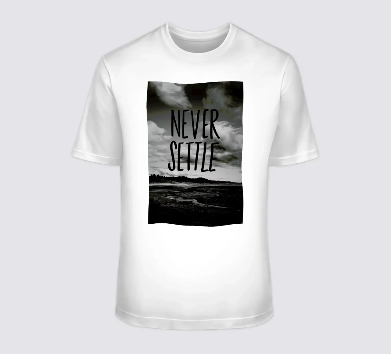 Never Settle t-shirt da Leah Flores