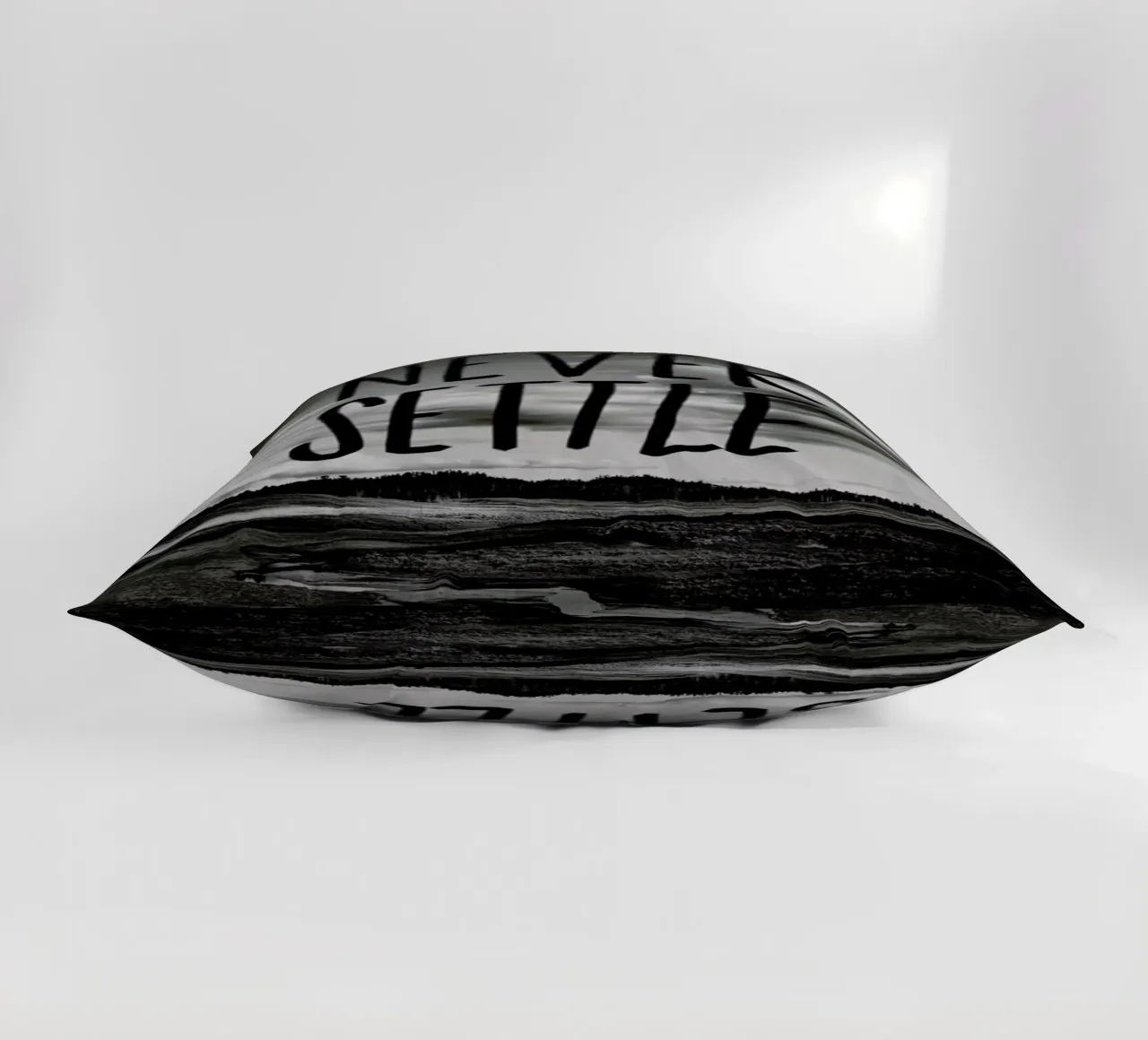 Never Settle cuscino da Leah Flores