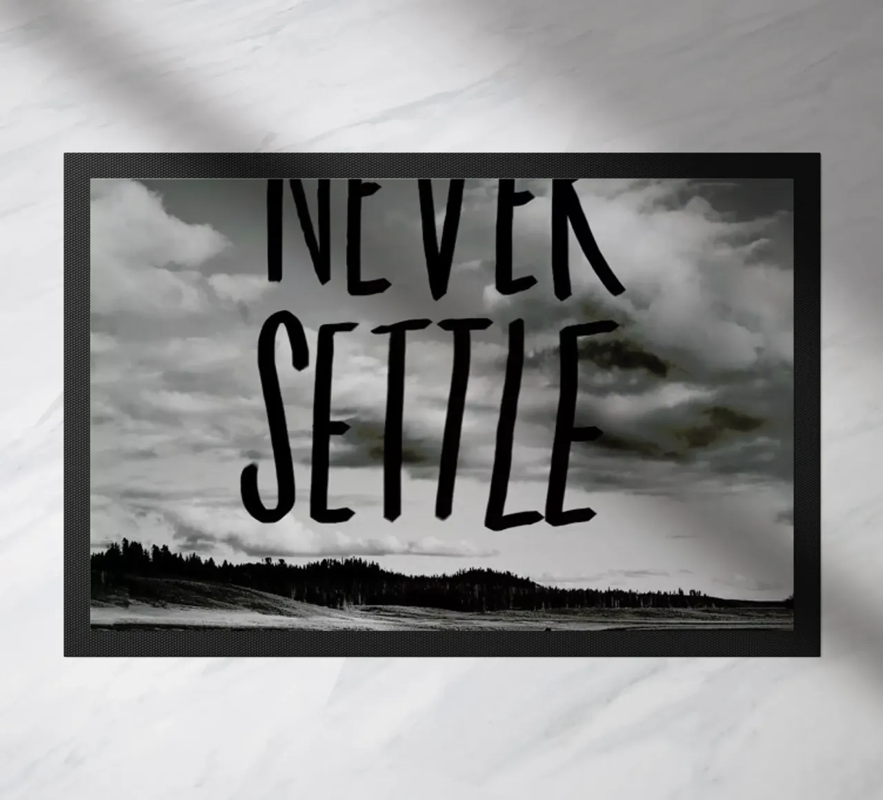 Never Settle zerbino da Leah Flores