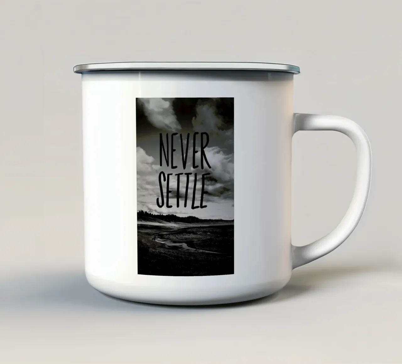 Never Settle tazza in smalto da Leah Flores