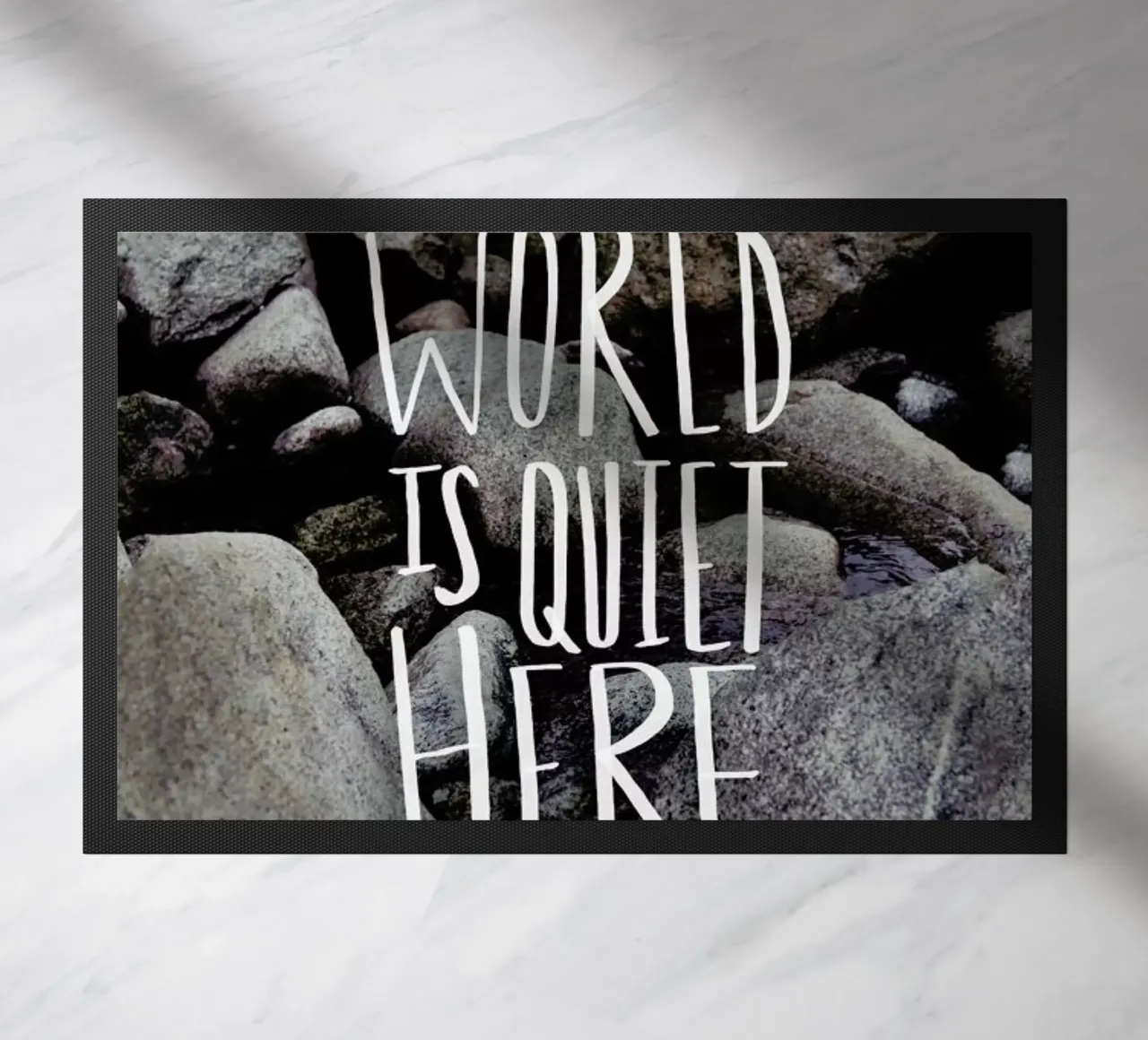 Quiet Fußmatte von Leah Flores