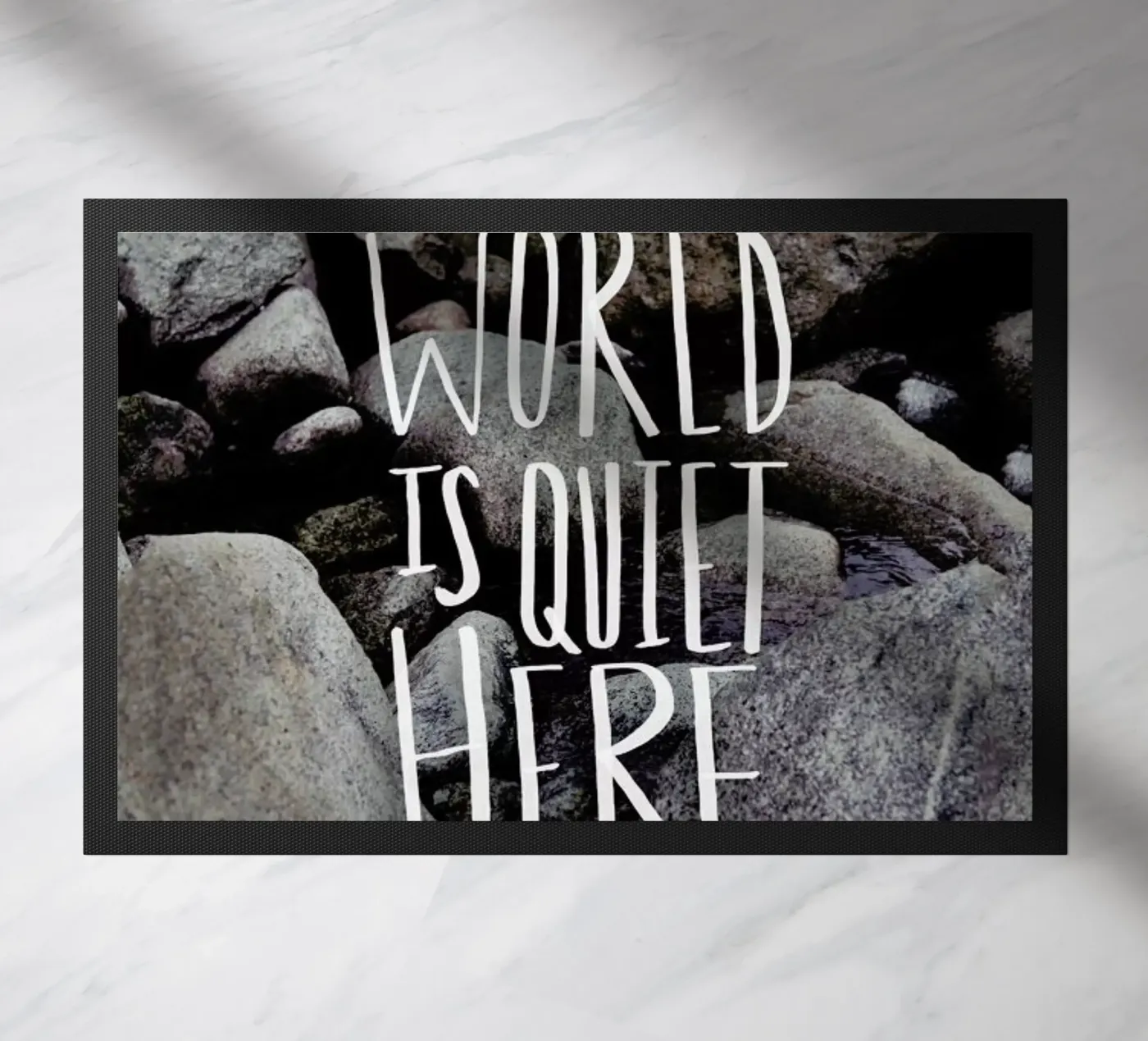 Quiet Fußmatte von Leah Flores