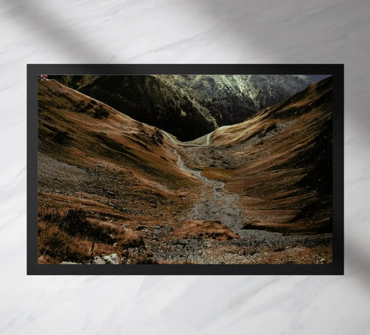 Mountains IX zerbino da Sebastian Hilgetag