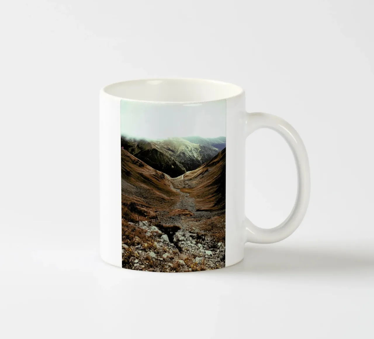 Mountains IX tazza in ceramica da Sebastian Hilgetag