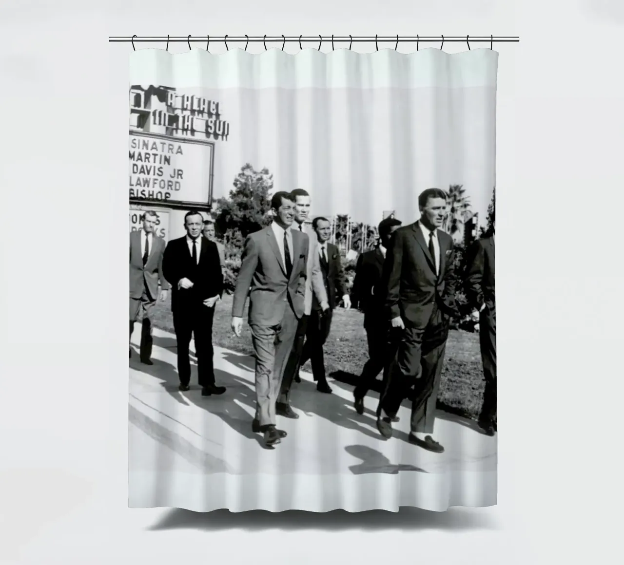 The Rat Pack, 1964 douchegordijn van Gallery Print and Art Limited