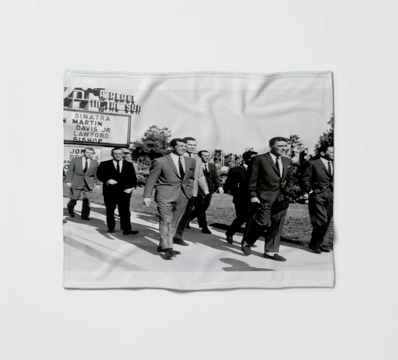 The Rat Pack, 1964 coperta in pile da Gallery Print and Art Limited