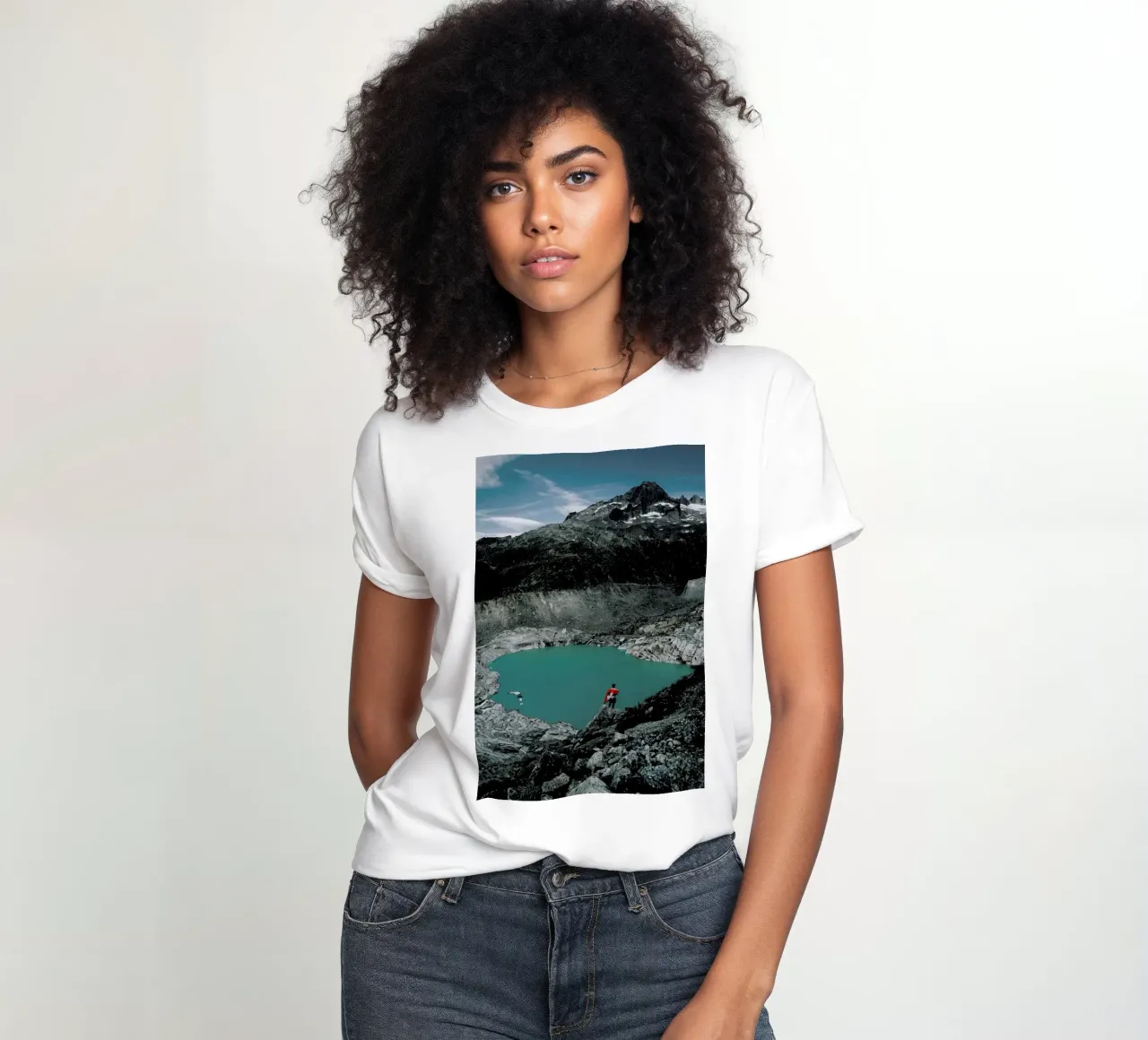 Marvelling the Lagoon by Pascal Brändle t-shirt da donna da EyeEm Mobile GmbH