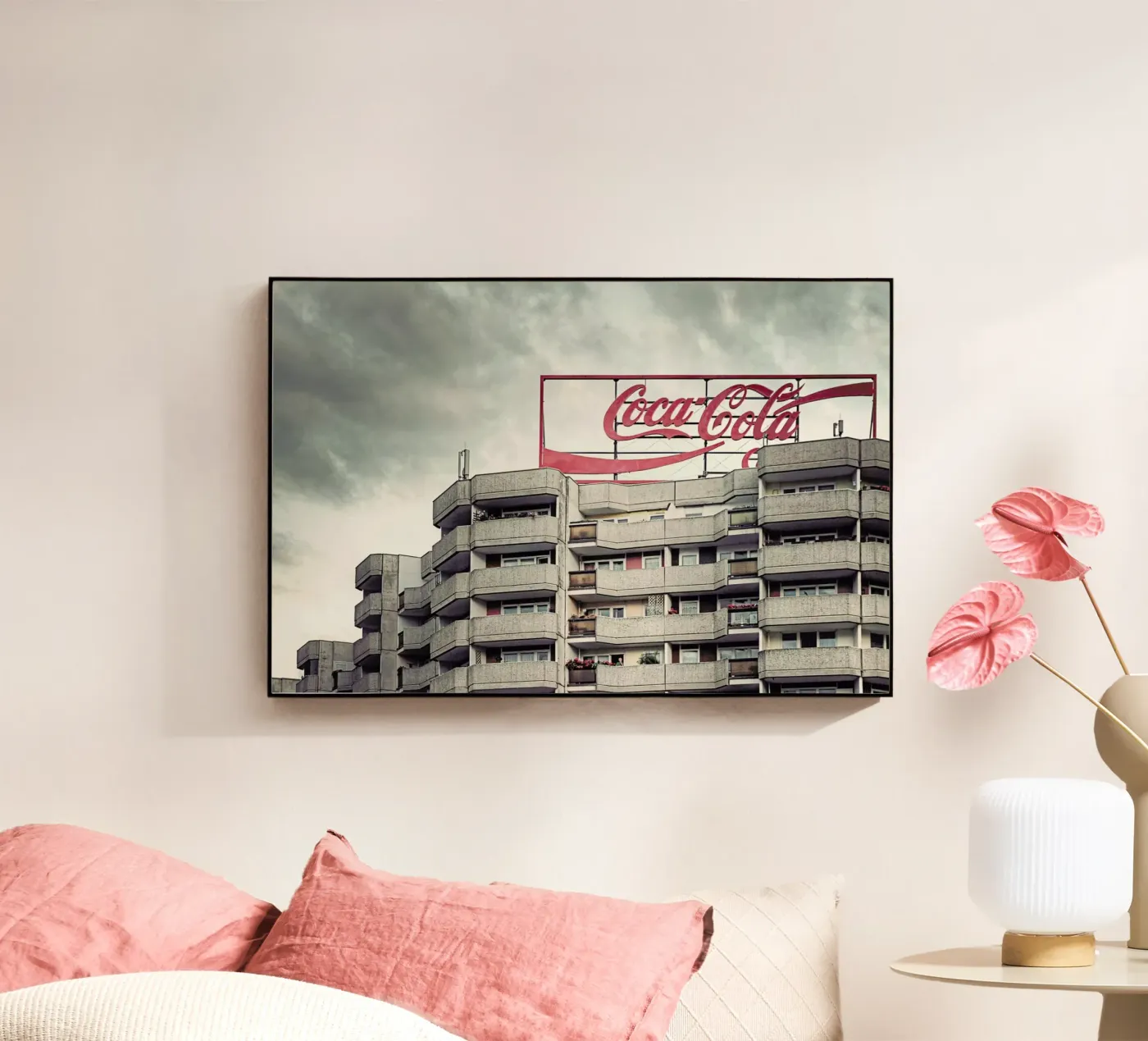 Coca Cola plexiglass da Michael Belhadi