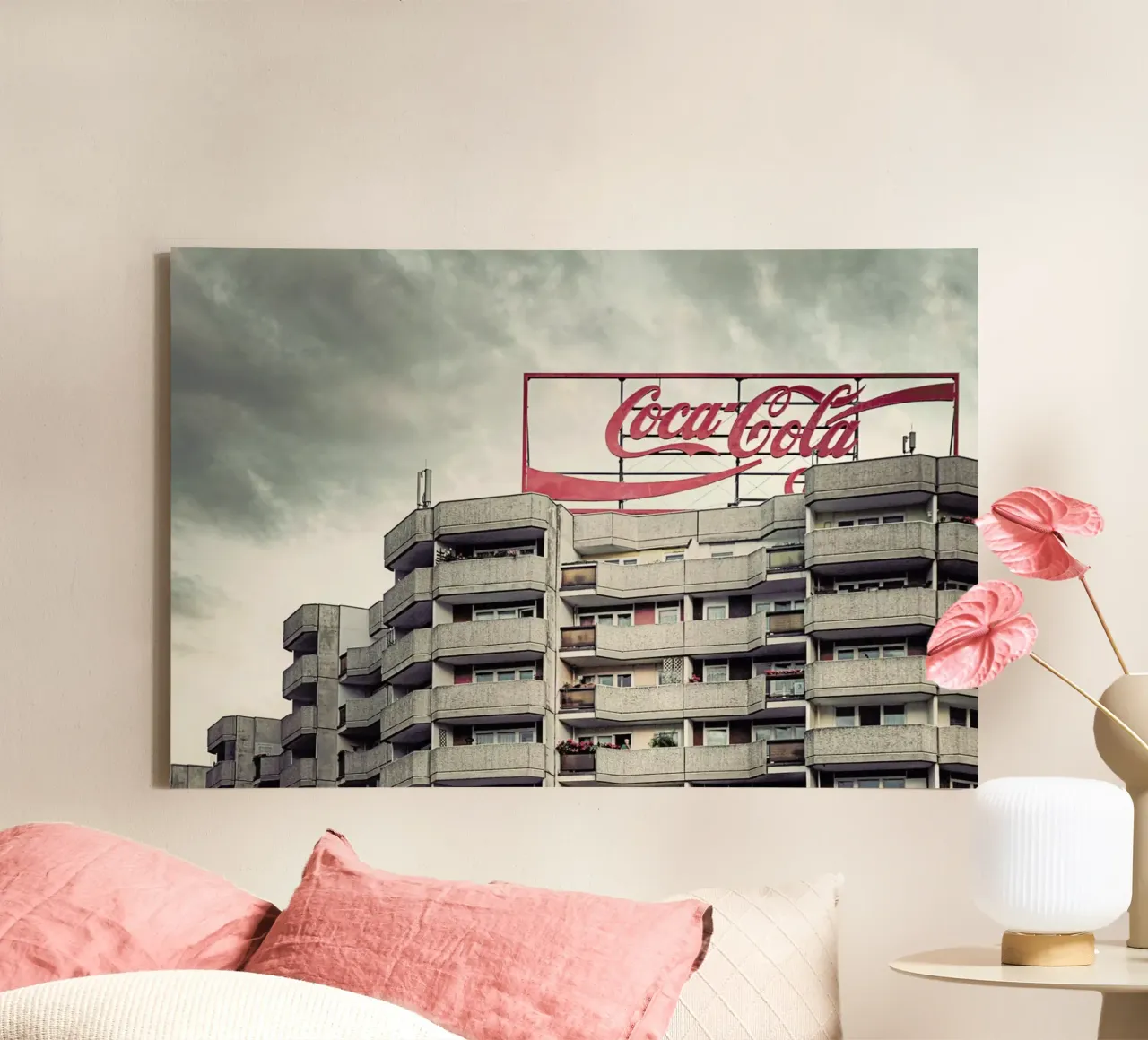 Coca Cola tela da Michael Belhadi