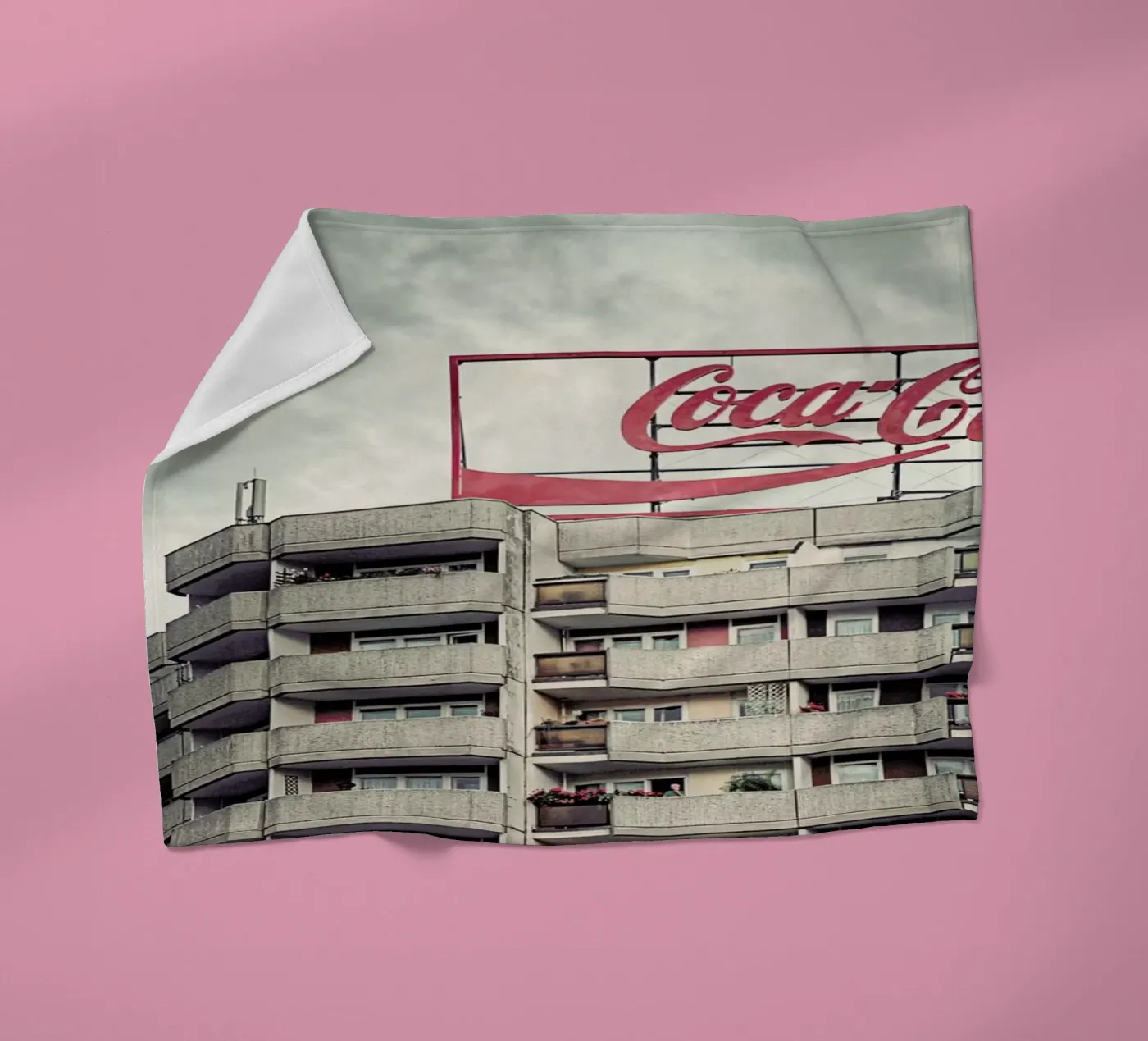 Coca Cola fleecedeken van Michael Belhadi