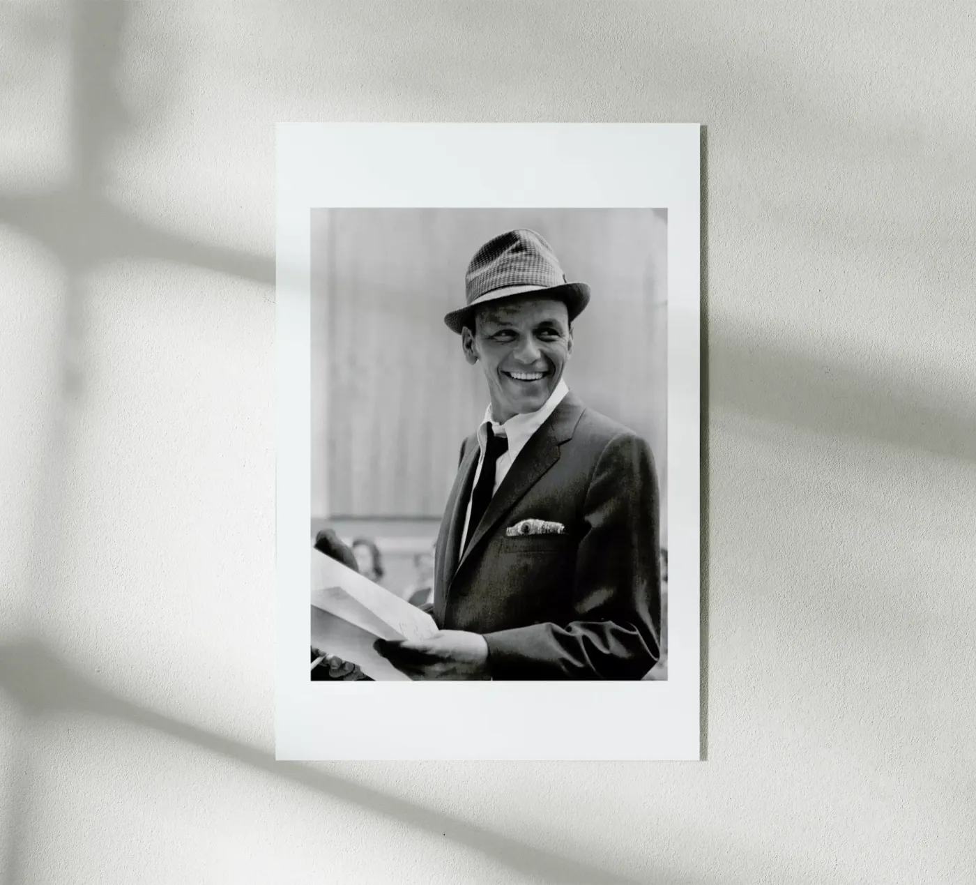 Frank Sinatra, 1957 plexiglass da Gallery Print and Art Limited