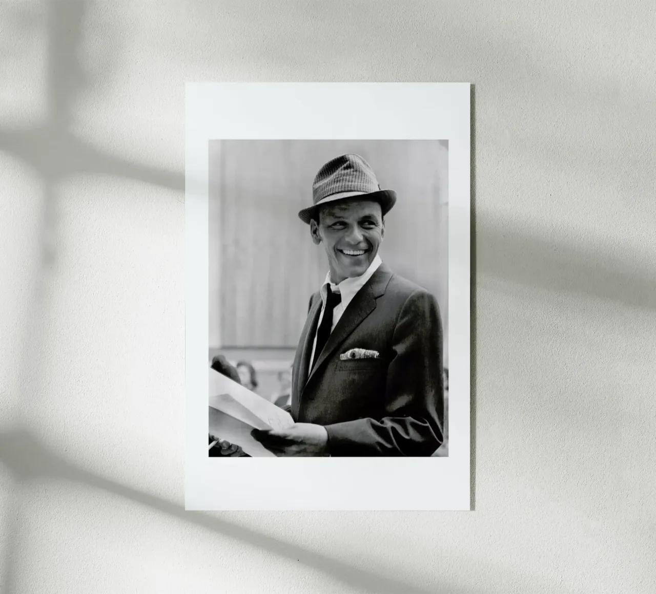 Frank Sinatra, 1957 plexiglass da Gallery Print and Art Limited