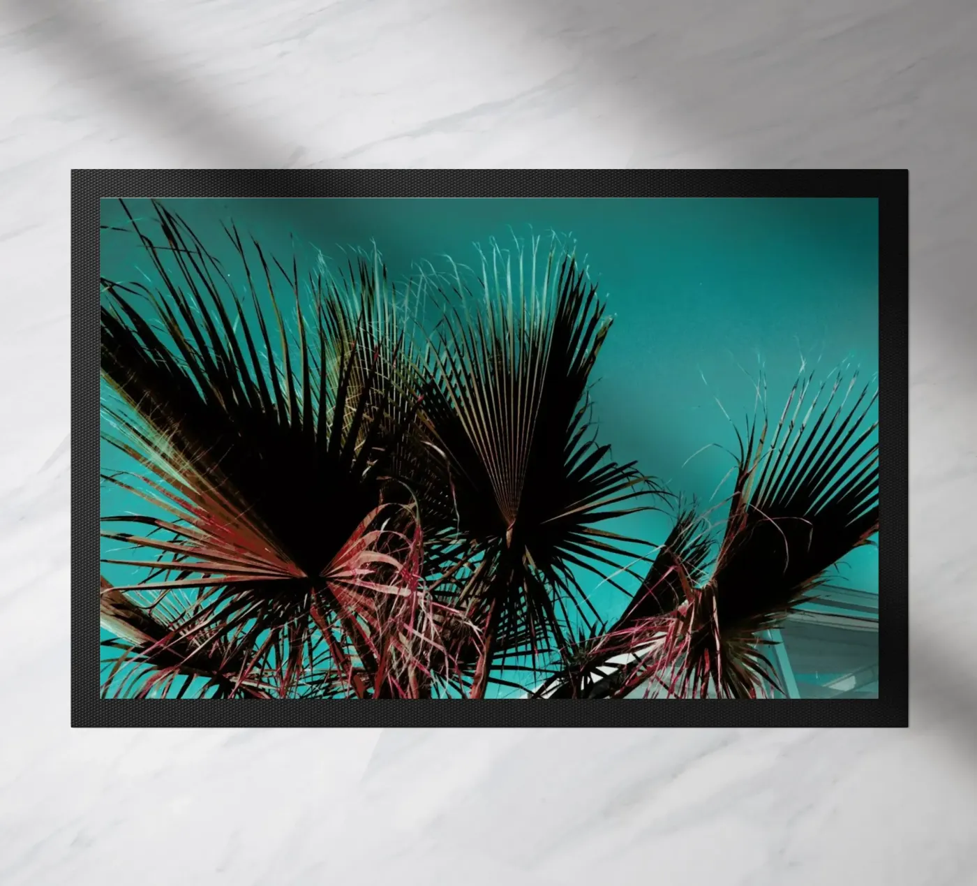 Palms IV deurmat van Sebastian Hilgetag