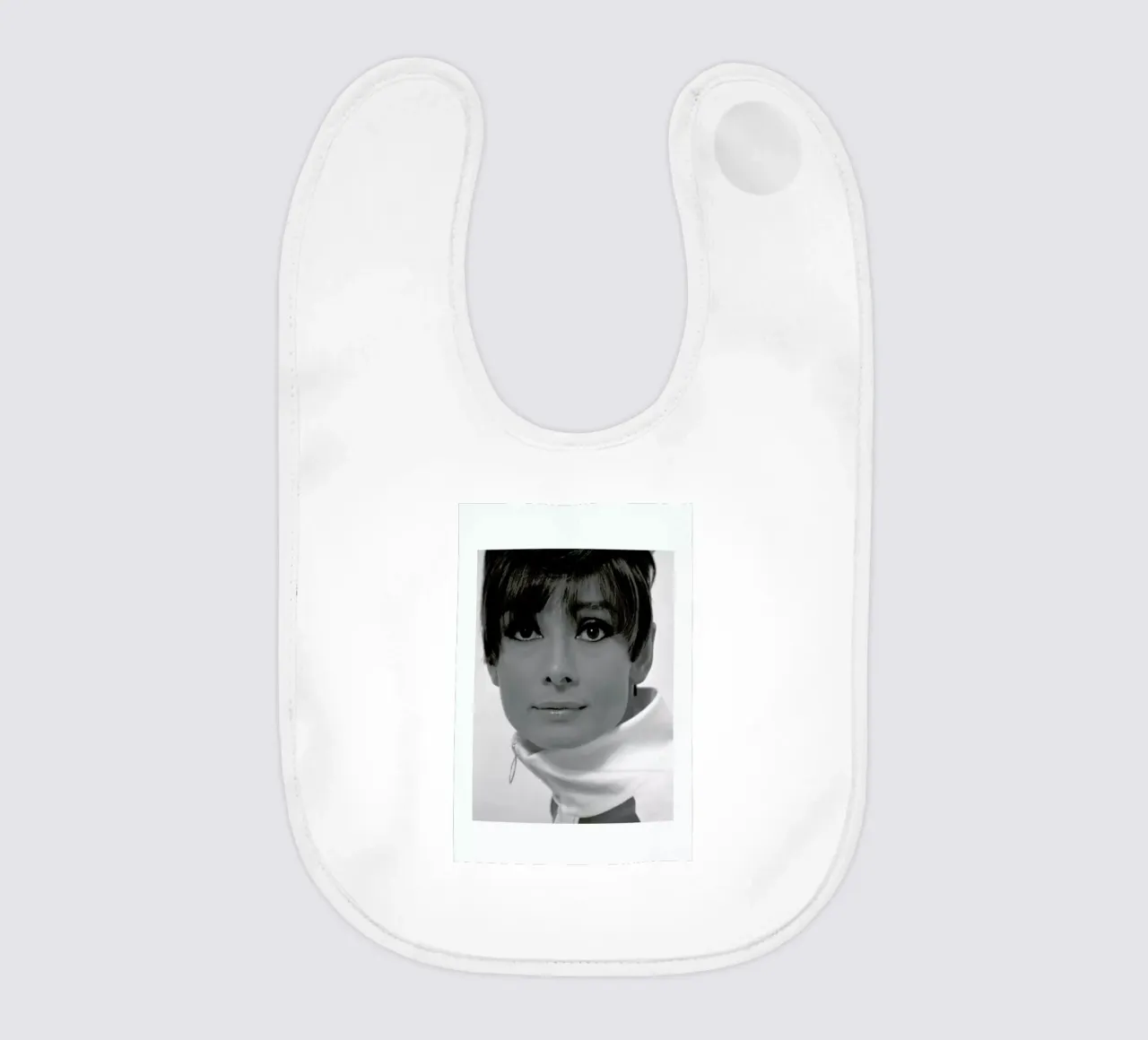 Audrey Hepburn, 1966 bavaglino da Gallery Print and Art Limited