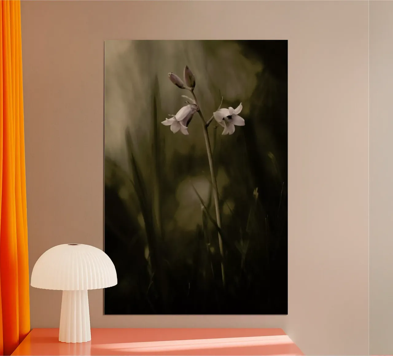 A Small Flower on the Ground - Allan Wallberg poster con telaio in plastica da Pictufy