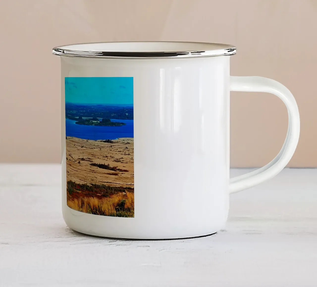 FAA268 tazza in smalto da Thierry vobmann photography