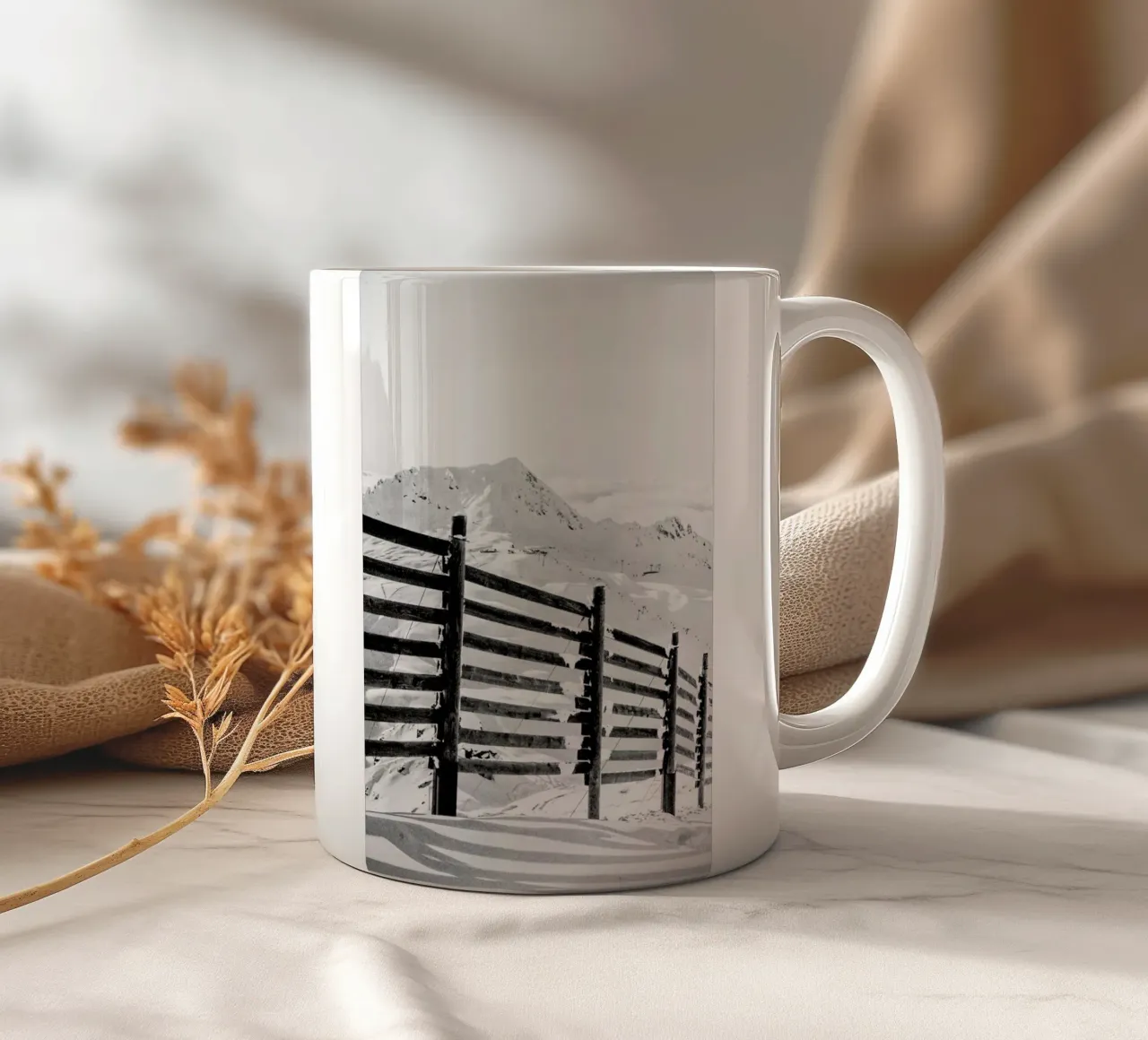 Going Down Hill tazza in ceramica da Victoria Frost