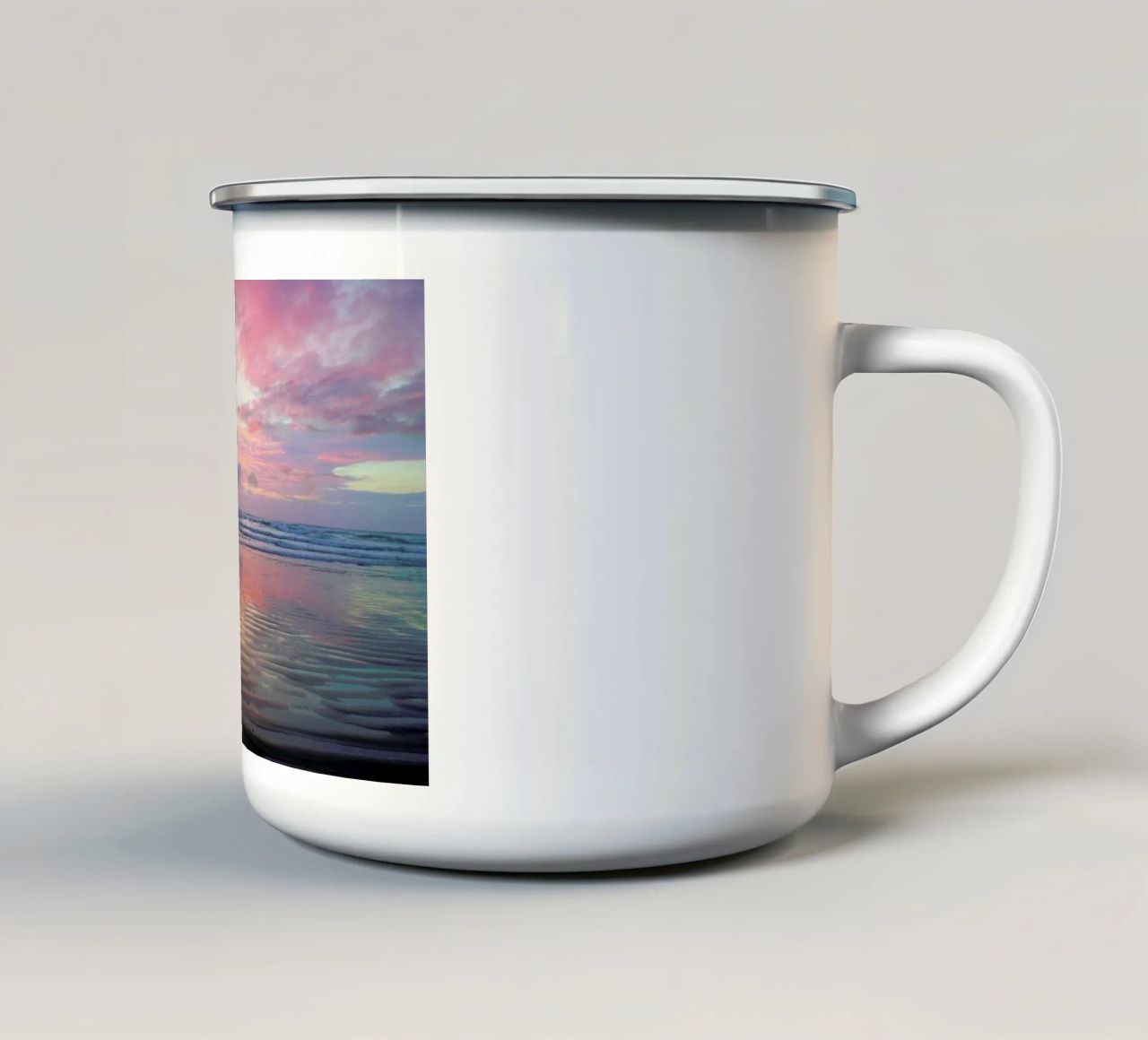 Wonders Never Cease tazza in smalto da Robin Delean