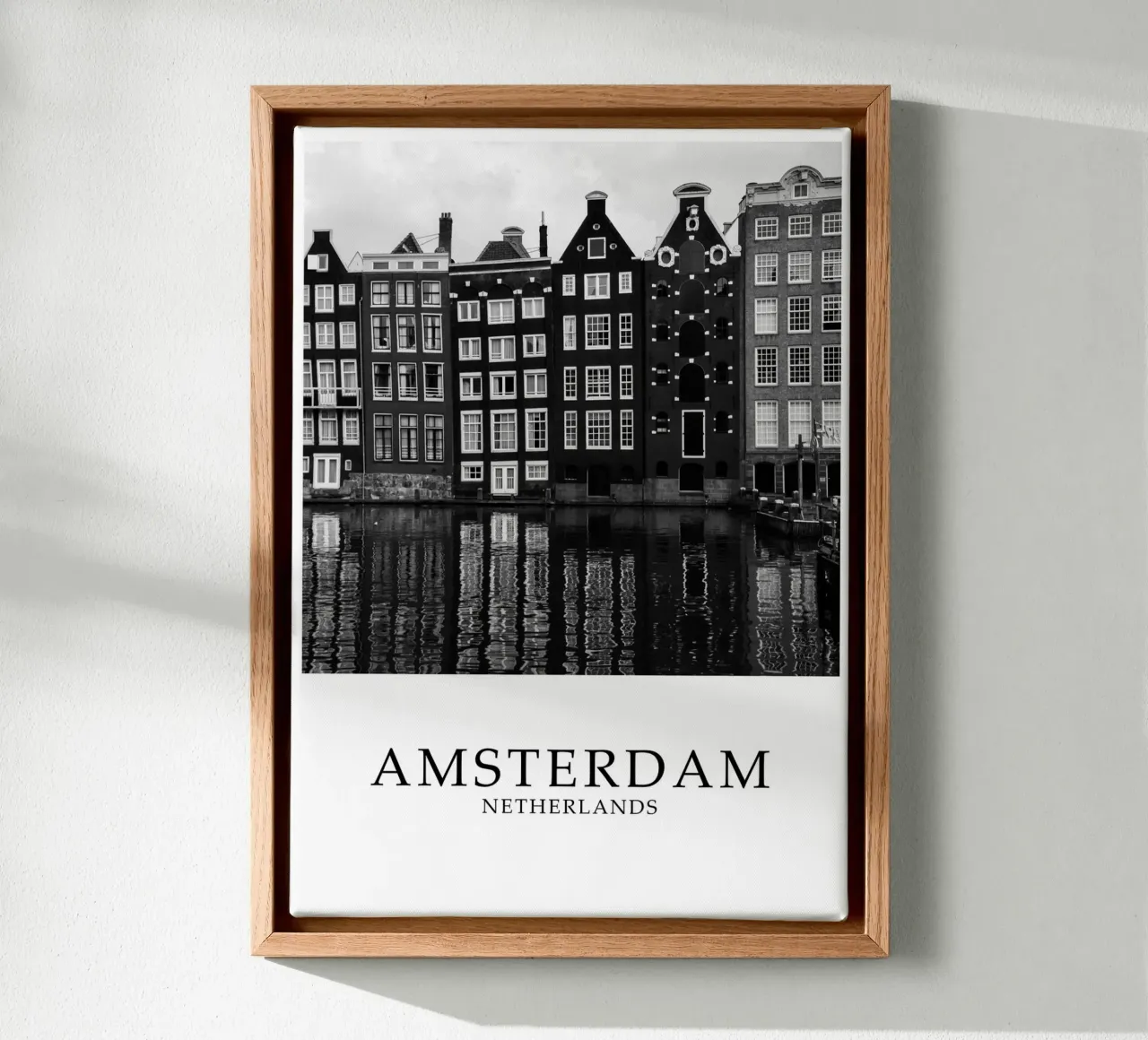 Amsterdam Netherlands Canal Scene Greyscale tela da Charnwood Prints