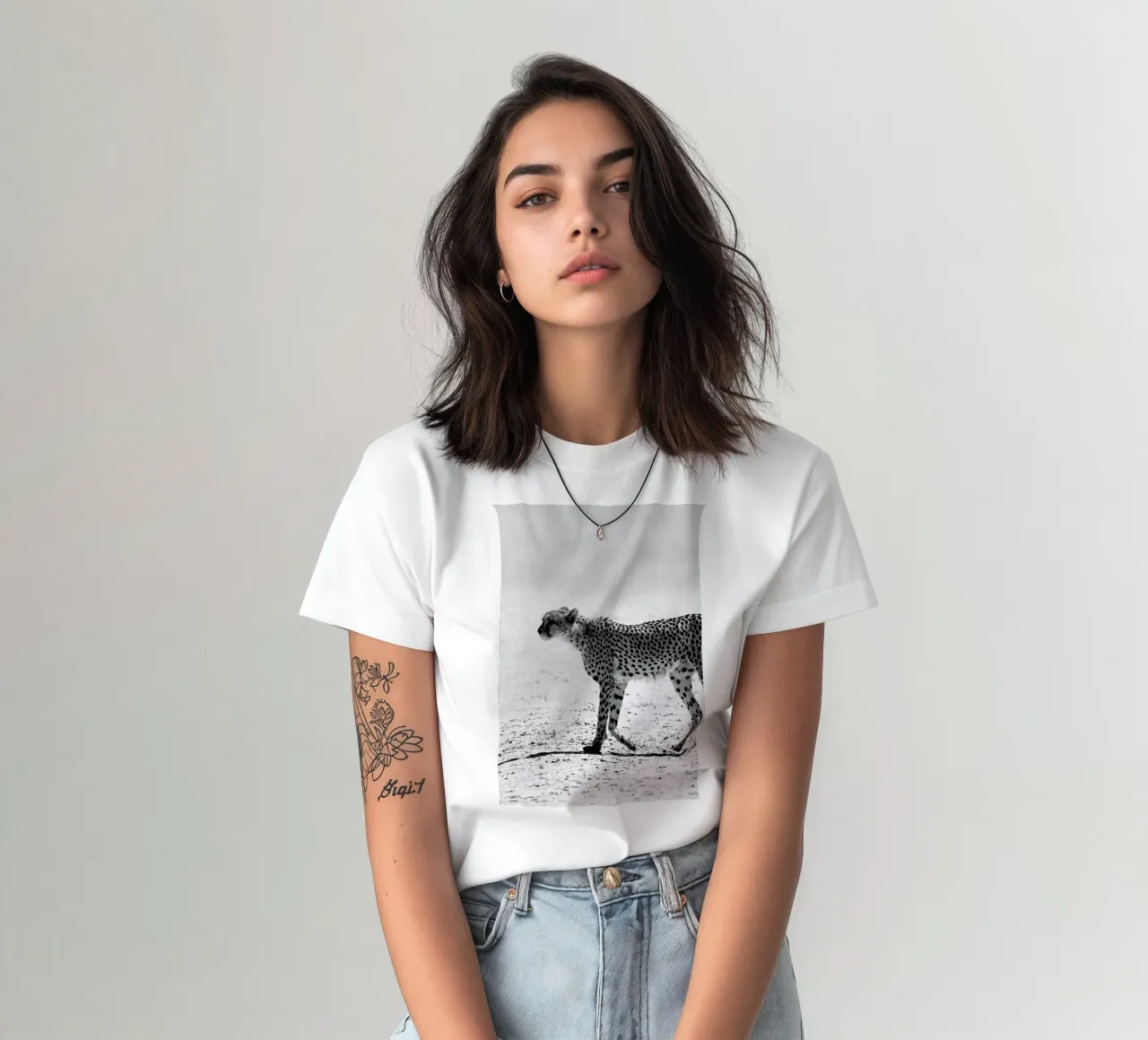 Kitty Kat 01 t-shirt da Shot By Clint