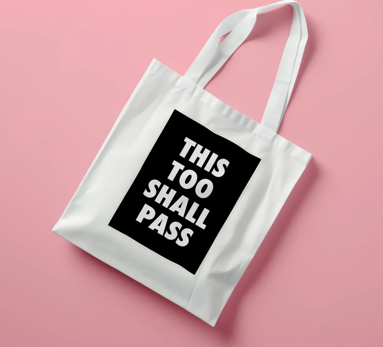 This Too Shall Pass – Eventually… borsa in juta da QuooodZ by MooodzArt