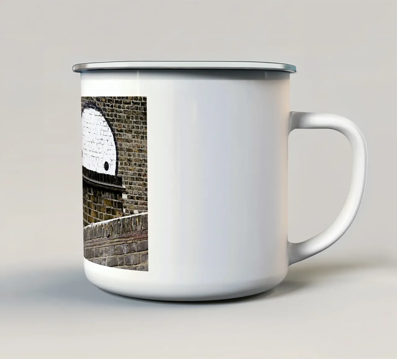 Streetart Mauer tazza in smalto da Sadia