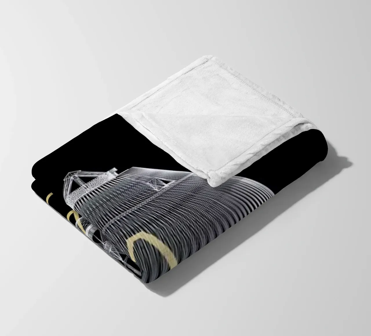 Apollo Midnight 2 coperta in pile da Marc Schulthess