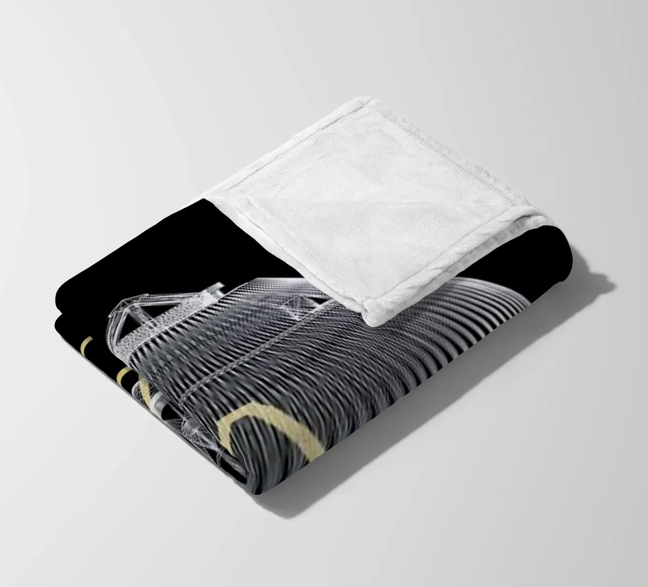 Apollo Midnight 2 coperta in pile da Marc Schulthess