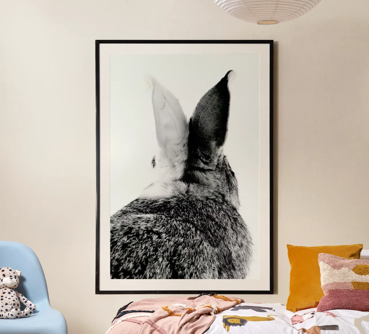 Bunny Ears Black & White poster con telaio in alluminio da Natural Kingdom